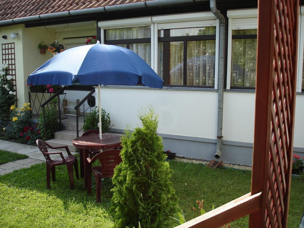 Liza Apartman Gyula Pokoj fotografie